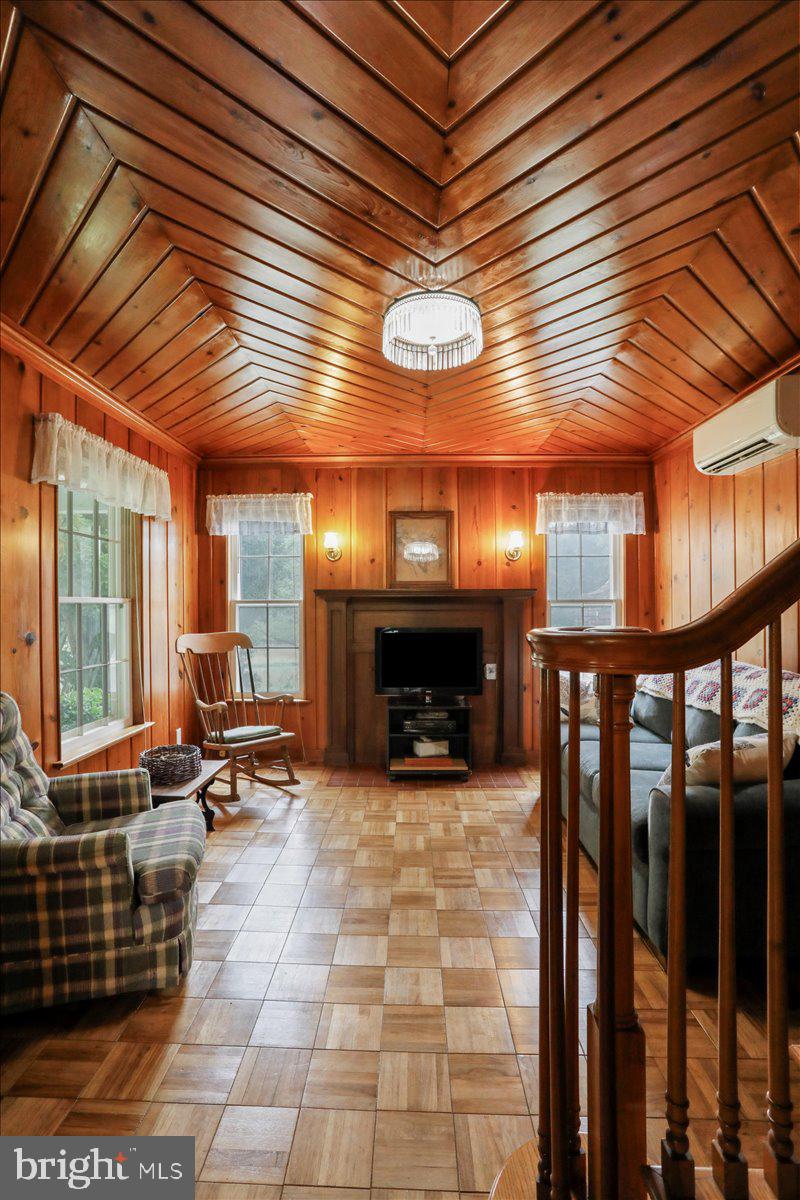 12465 Supinlick Ridge Road Edinburg, VA 22824 - Photo 33 of 76