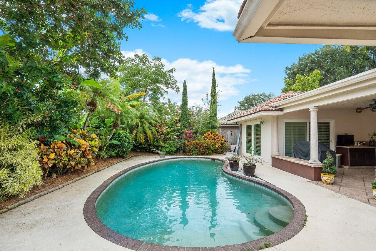 6564 Timber Lane Boca Raton, FL 33433 - Photo 1 of 25 Exterior Back