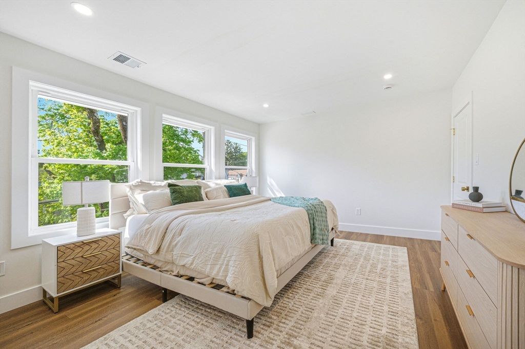 52-54 Rangeley Road Newton, MA 02465 - Photo 31 of 42