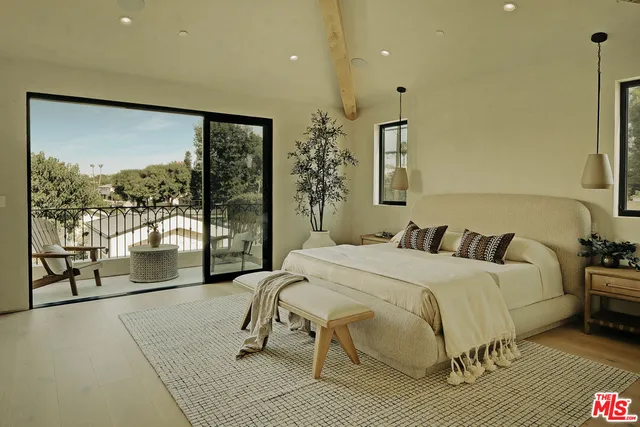 $3,395,000 | 4500 Calhoun Avenue, Sherman Oaks, CA 91423