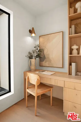 $3,395,000 | 4500 Calhoun Avenue, Sherman Oaks, CA 91423