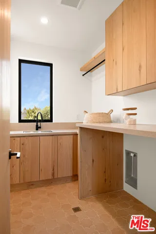 $3,395,000 | 4500 Calhoun Avenue, Sherman Oaks, CA 91423