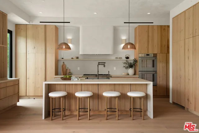 $3,395,000 | 4500 Calhoun Avenue, Sherman Oaks, CA 91423