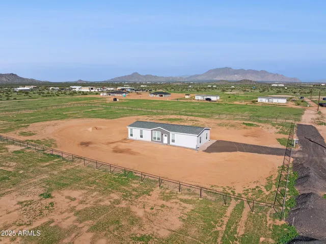 $369,800 | 18110 North Amelia Drive, Maricopa, AZ 85139