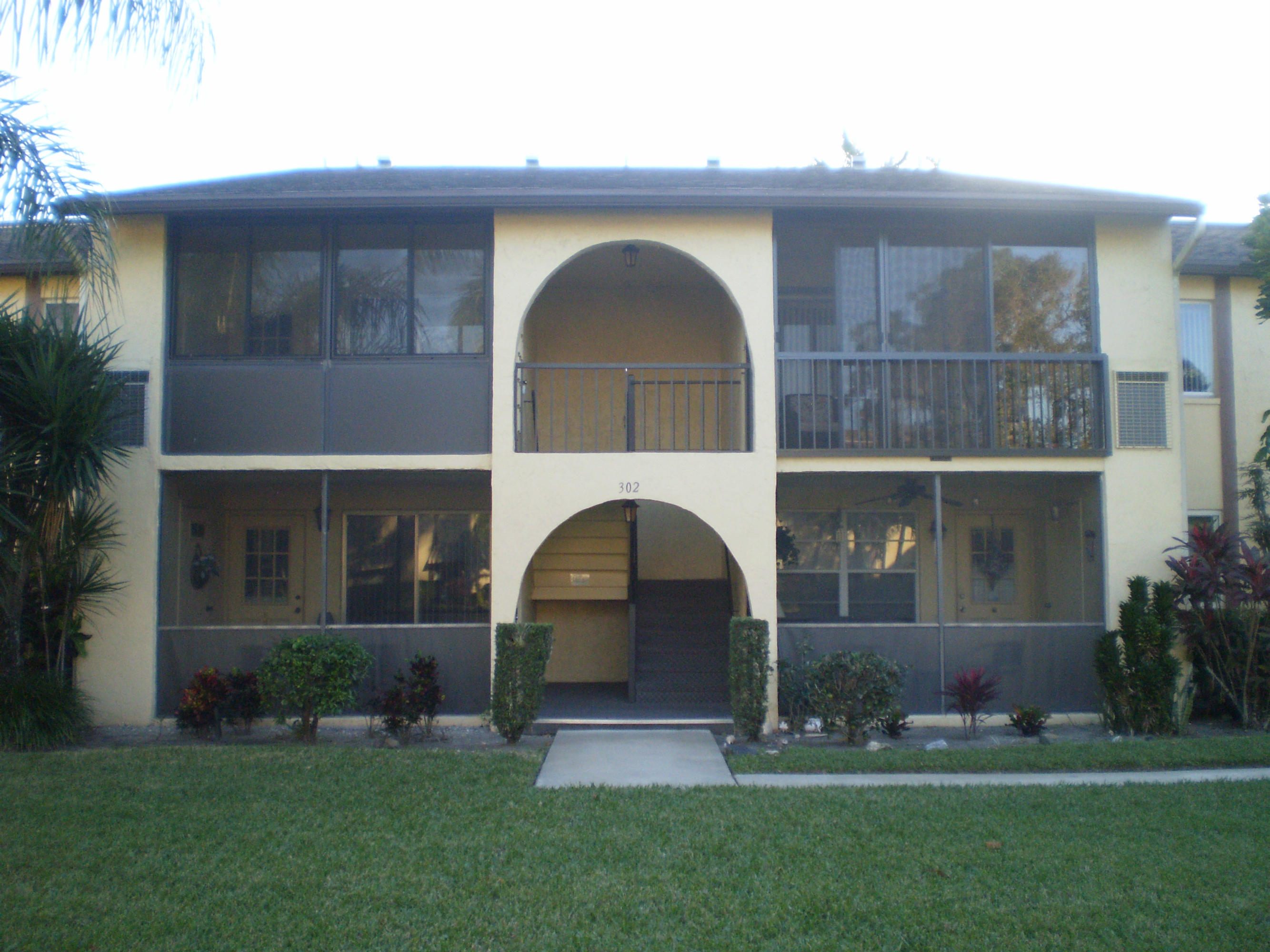 302 Pine Ridge Circle, Unit C2 Greenacres, FL 33463 - Photo 1 of 16 P9120074