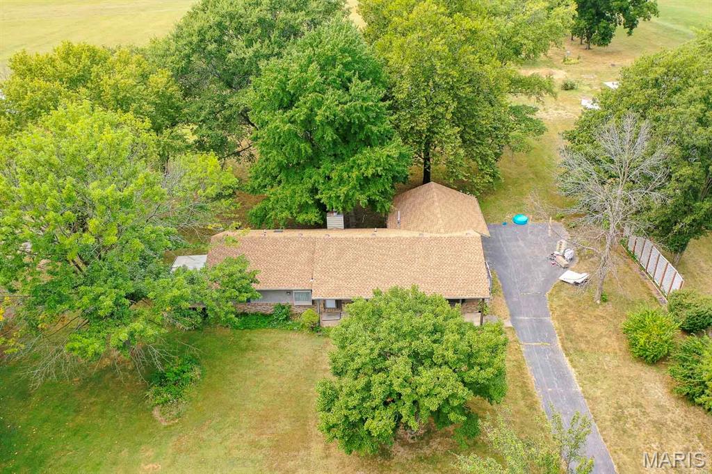 2129 Clover Leaf School Road Belleville, IL 62223 - Photo 3 of 42 Gallery Image 3