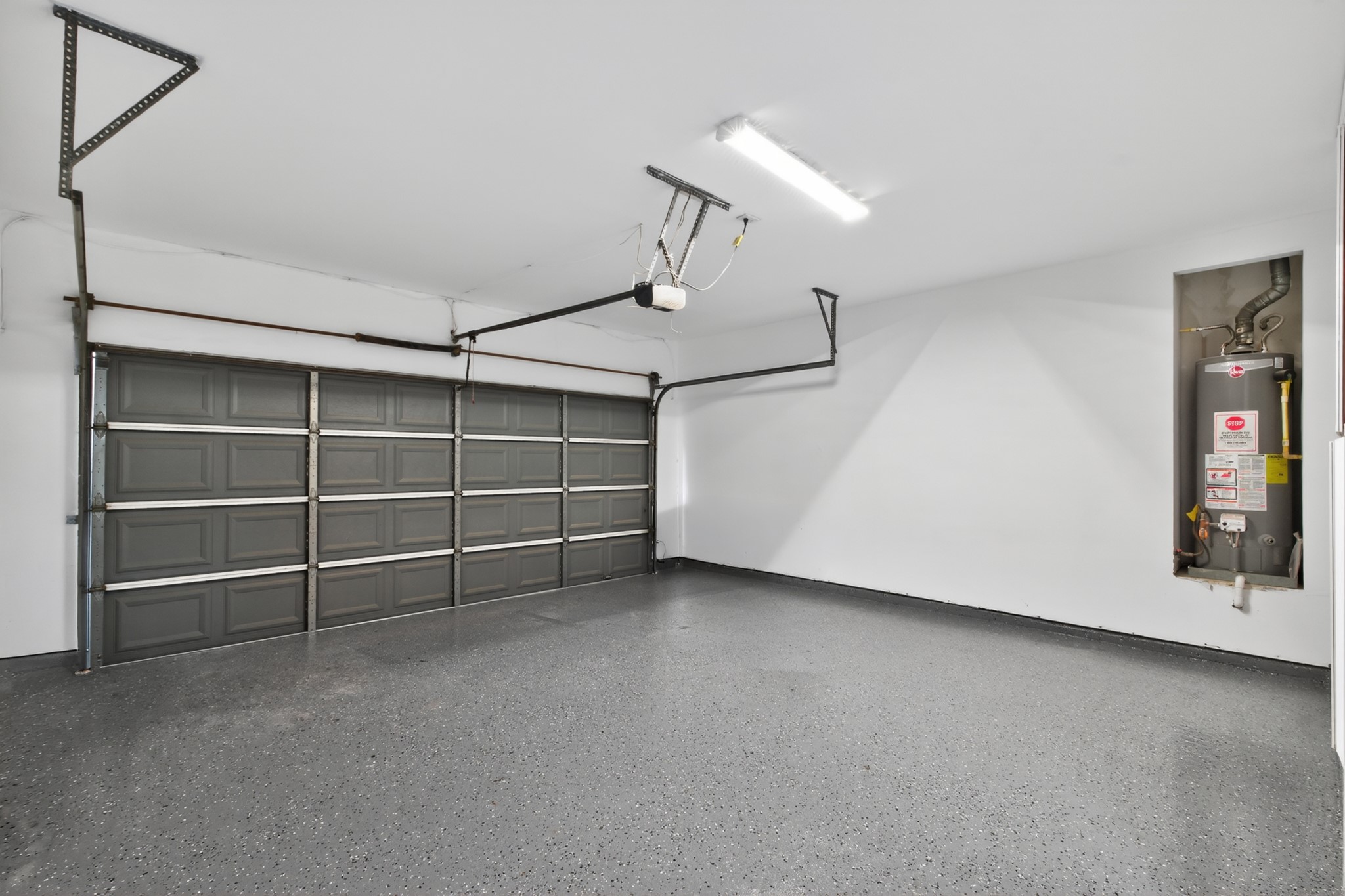 918 Ivycroft Lane Spring, TX 77373 - Photo 30 of 33 a view of an empty room with closet