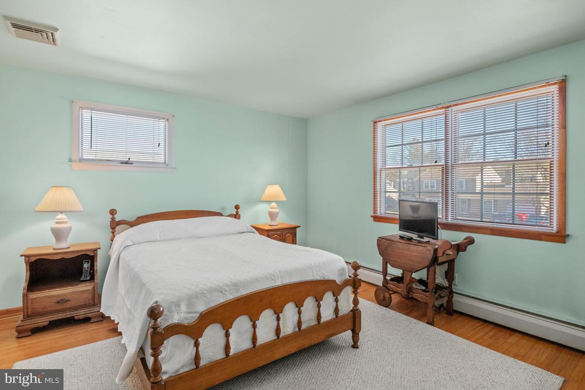 1538 Windmill Road Warminster, PA 18974 - Photo 23 of 32 Bedroom #2