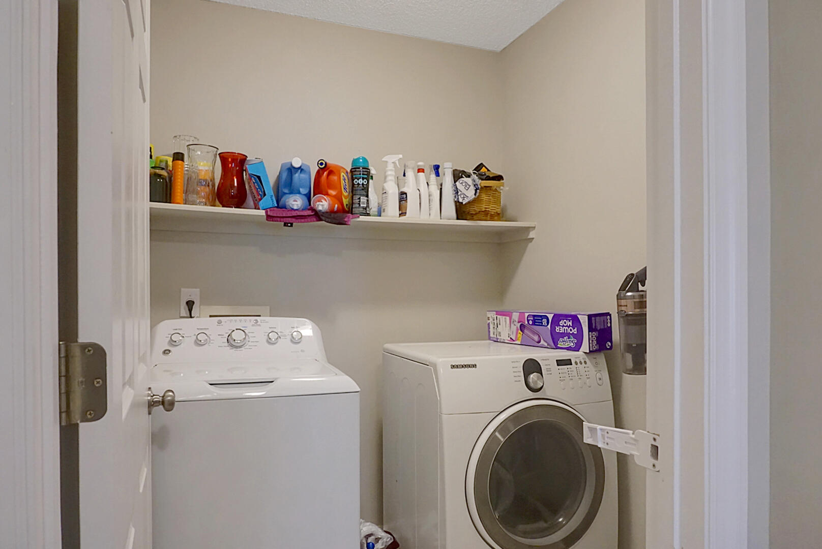 1106 Douglas Wayne Road Summerville, SC 29486 - Photo 24 of 46 Laundry room