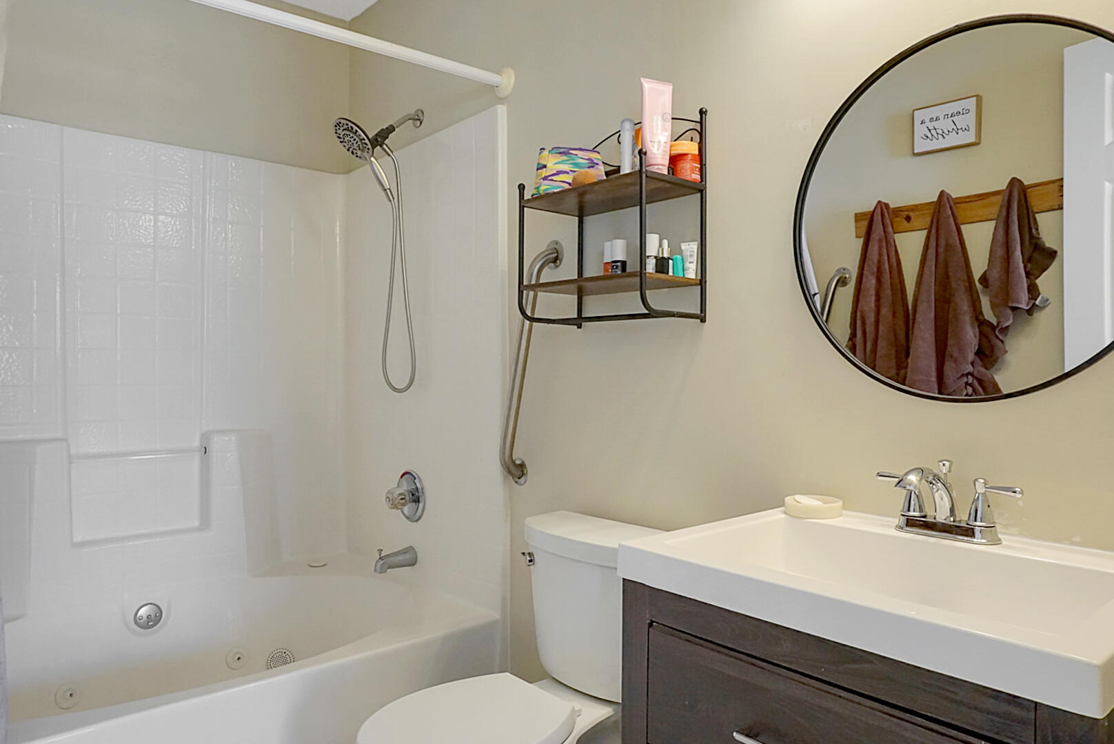1106 Douglas Wayne Road Summerville, SC 29486 - Photo 29 of 46 Owner's bathroom