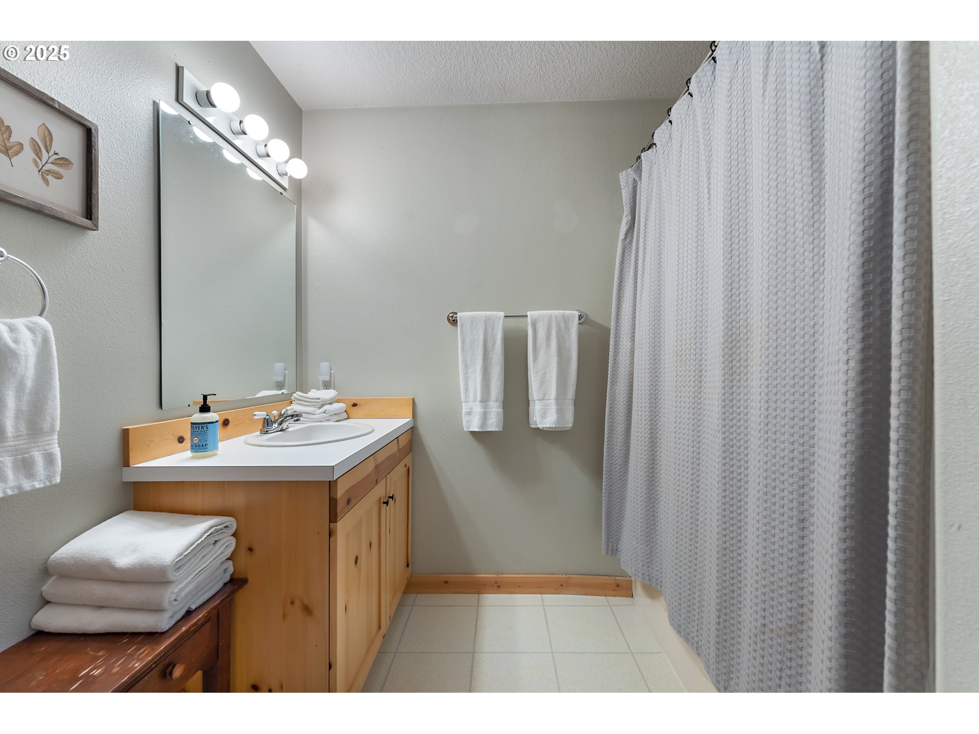 24885 East Arthur Hailey Road Rhododendron, OR 97049 - Photo 21 of 31 Gallery Image 21