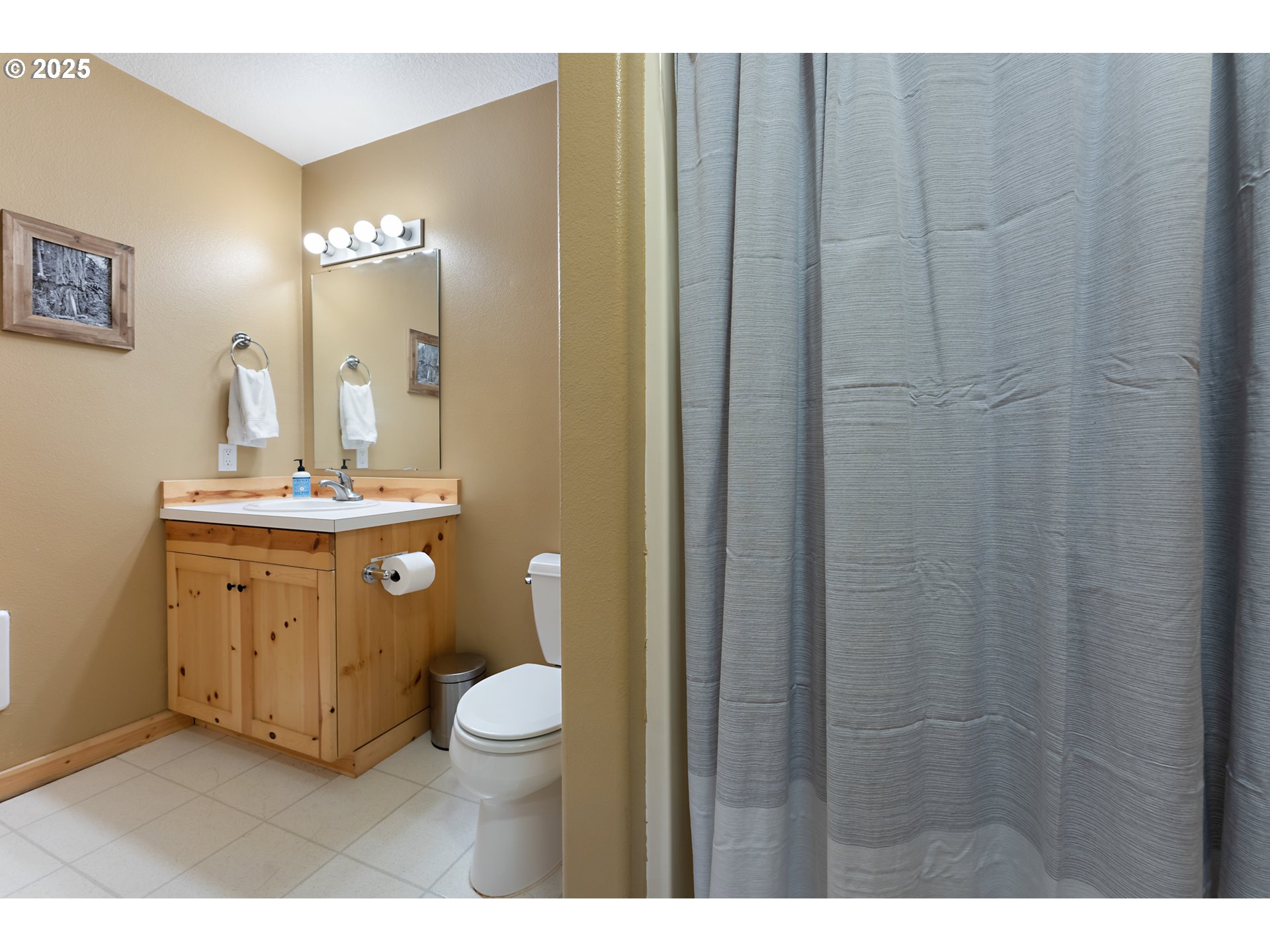 24885 East Arthur Hailey Road Rhododendron, OR 97049 - Photo 22 of 31 Gallery Image 22