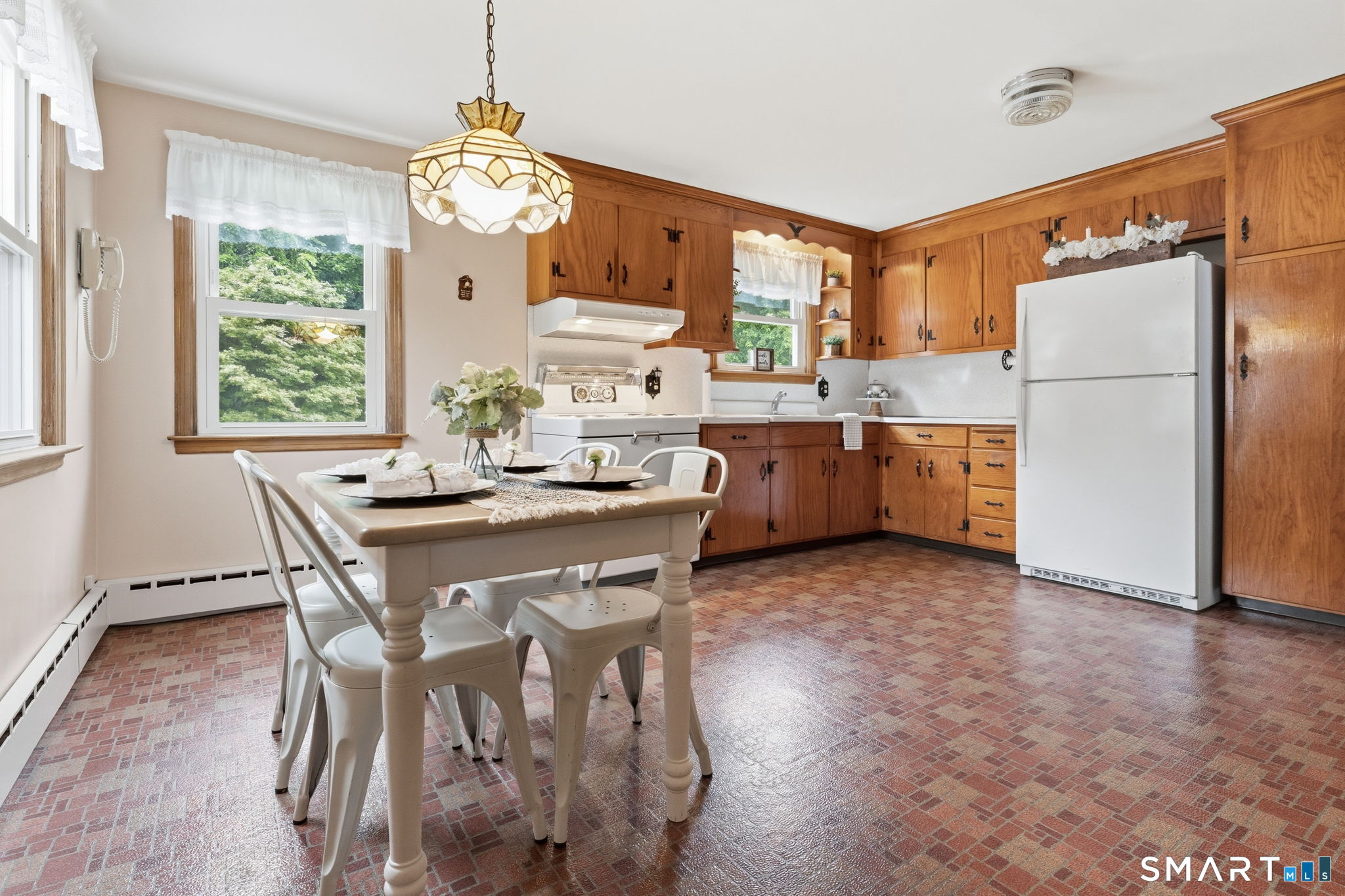 87 Lewis Street Middletown, CT 06457 - Photo 10 of 37