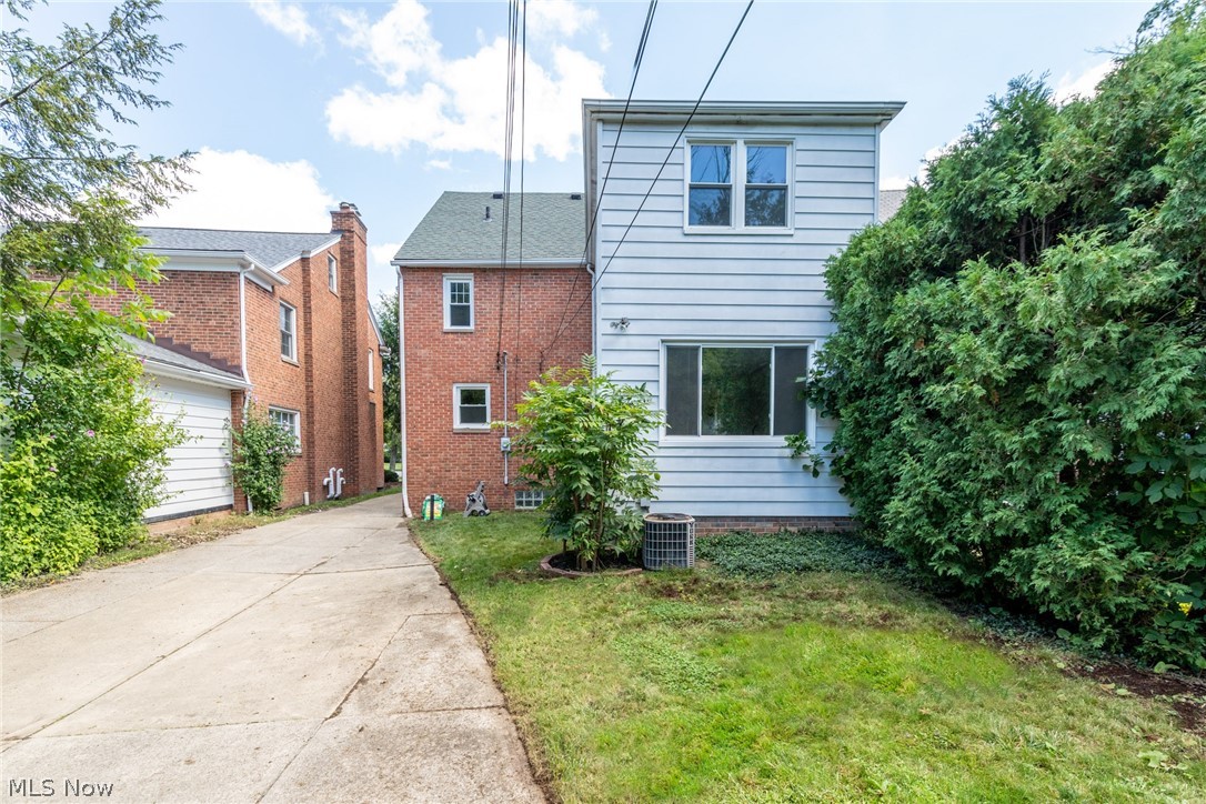 2248 Fenwick Road Cleveland, OH 44118 - Photo 30 of 31 Gallery Image 30