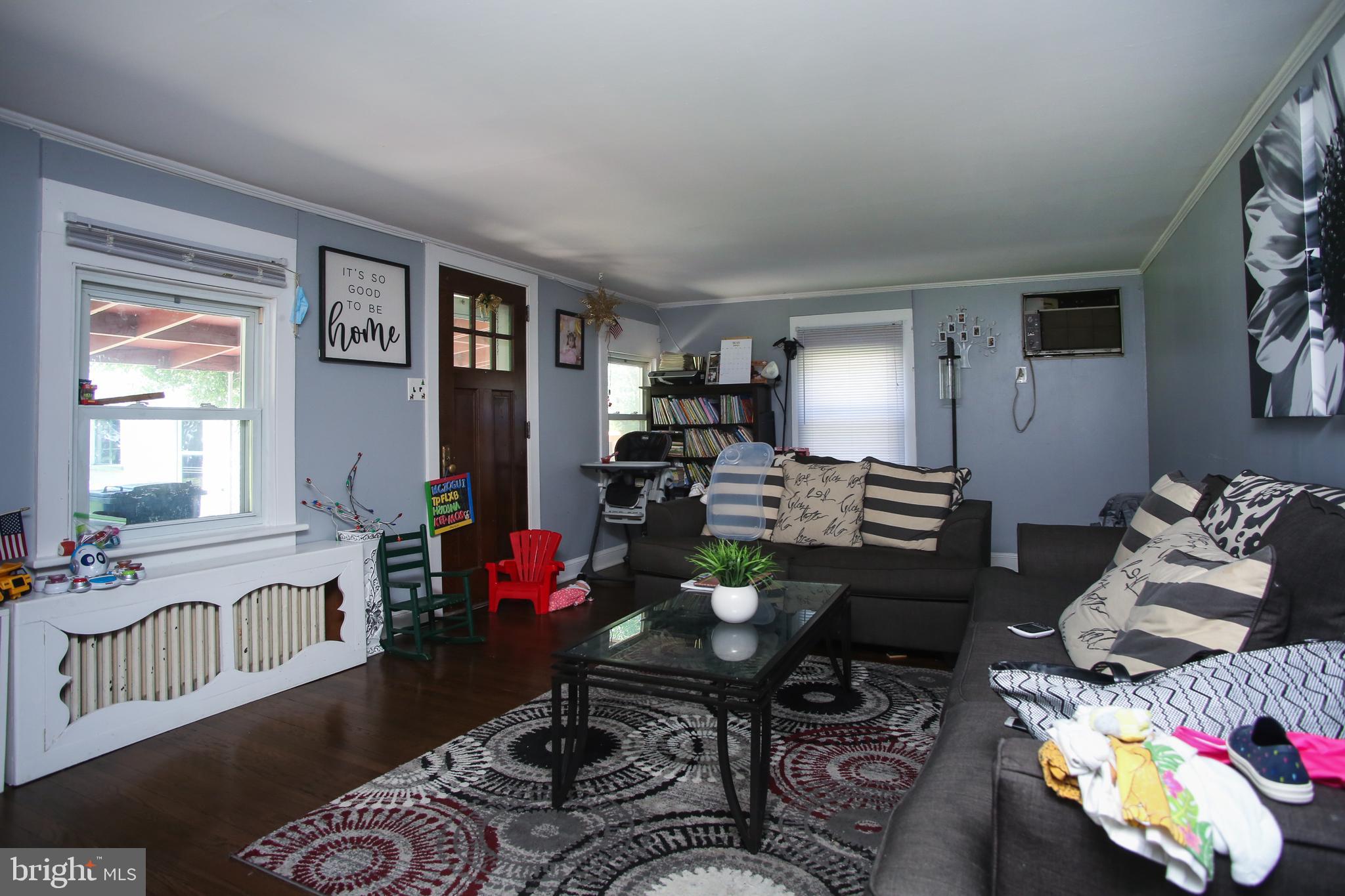 135 Edison Furlong Road Doylestown, PA 18901 - Photo 5 of 24 Living Room