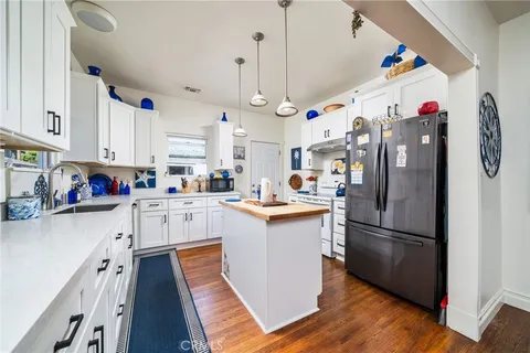 $1,080,000 | 124 North Vista Bonita Avenue, Glendora, CA 91741