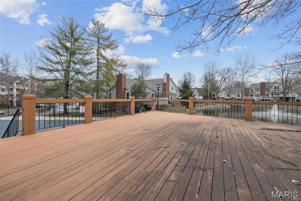 970 North Spoede Road, Unit 32 St. Louis, MO 63146 - Photo 3 of 23 Gallery Image 3