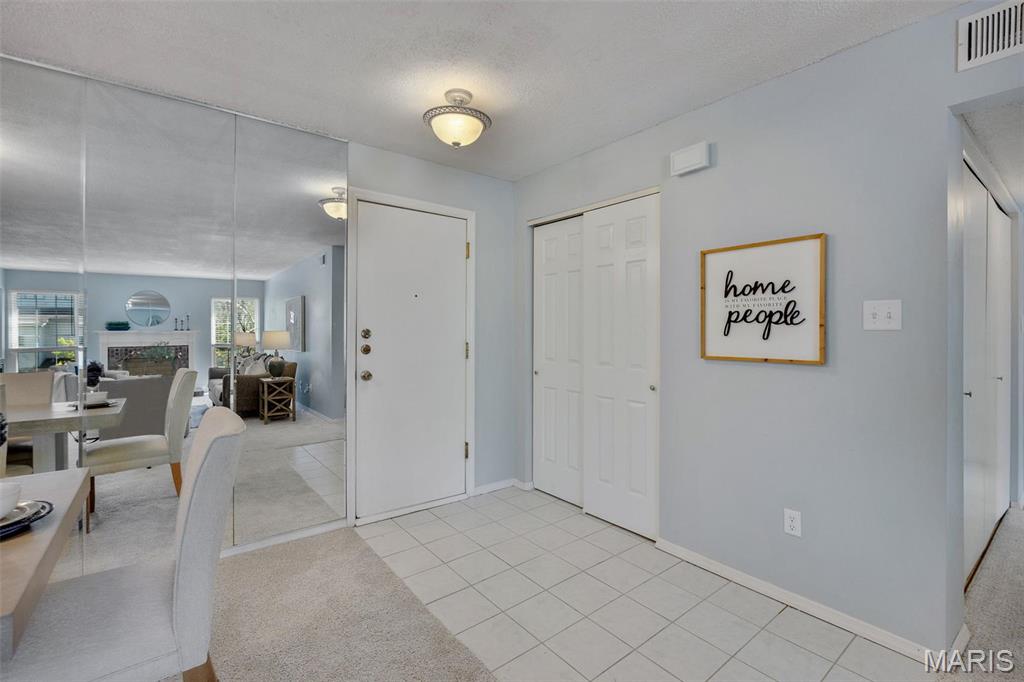970 North Spoede Road, Unit 32 St. Louis, MO 63146 - Photo 8 of 23 Gallery Image 8