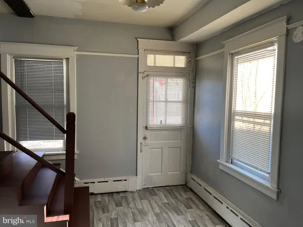 $1,100 | 521 West Race Street, Pottsville, PA 17901