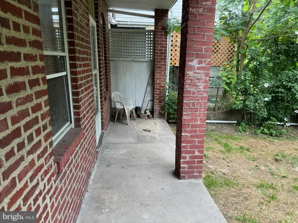 $1,100 | 521 West Race Street, Pottsville, PA 17901