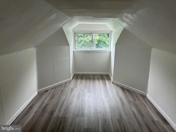 $1,100 | 521 West Race Street, Pottsville, PA 17901