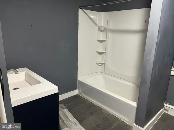 $1,100 | 521 West Race Street, Pottsville, PA 17901