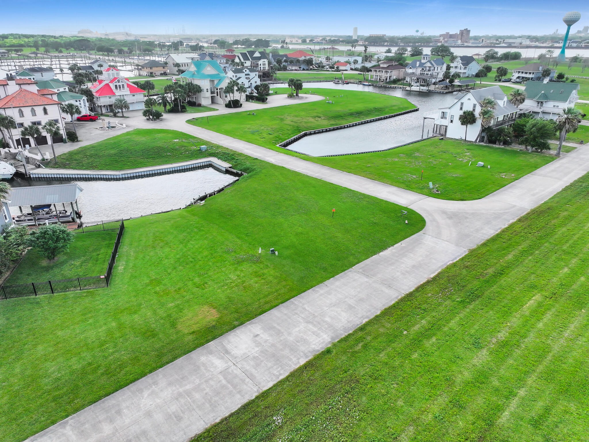 501 Southwind Port Arthur, TX 77640 - Photo 15 of 33