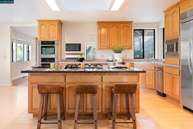 $1,728,888 | 59 A Saddle Road, Walnut Creek, CA 94595