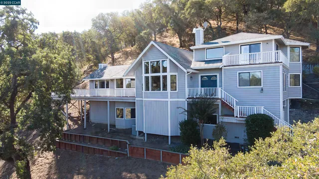 $1,728,888 | 59 A Saddle Road, Walnut Creek, CA 94595