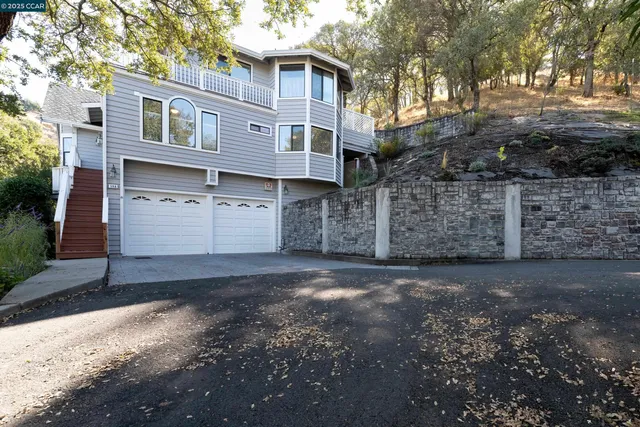 $1,728,888 | 59 A Saddle Road, Walnut Creek, CA 94595