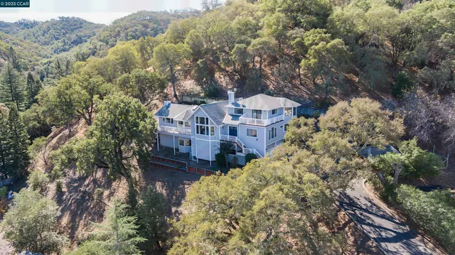 $1,728,888 | 59 A Saddle Road, Walnut Creek, CA 94595