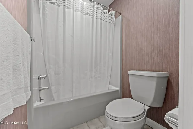 $299,500 | 526 North 2nd Street, Bay St. Louis, MS 39520