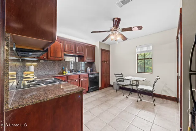 $299,500 | 526 North 2nd Street, Bay St. Louis, MS 39520