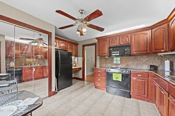 $299,500 | 526 North 2nd Street, Bay St. Louis, MS 39520