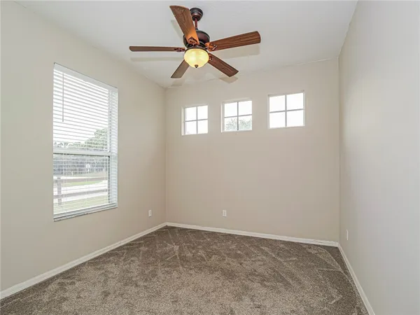 $2,300 | 7916 105th Court, Vero Beach, FL 32967
