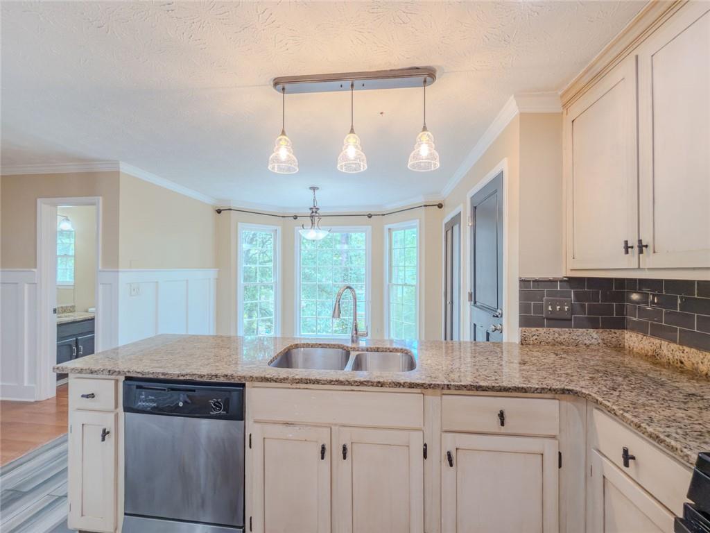 2092 Plantation Road Lawrenceville, GA 30044 - Photo 14 of 54