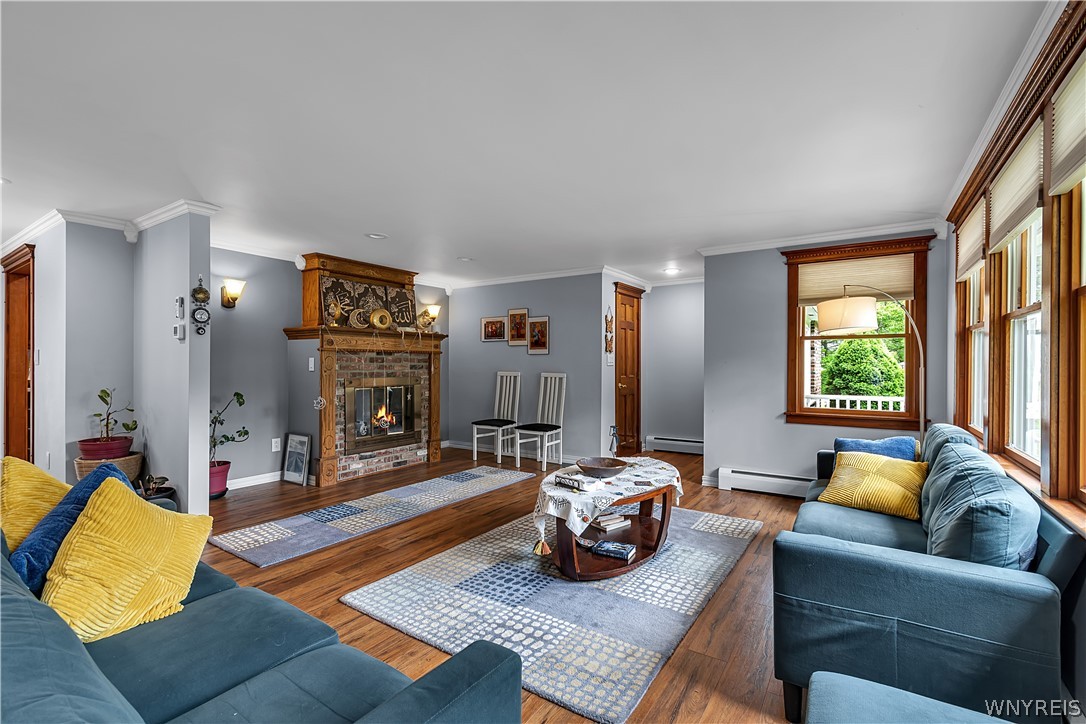8165 Miles Road Clarence, NY 14051 - Photo 12 of 50 Living Room