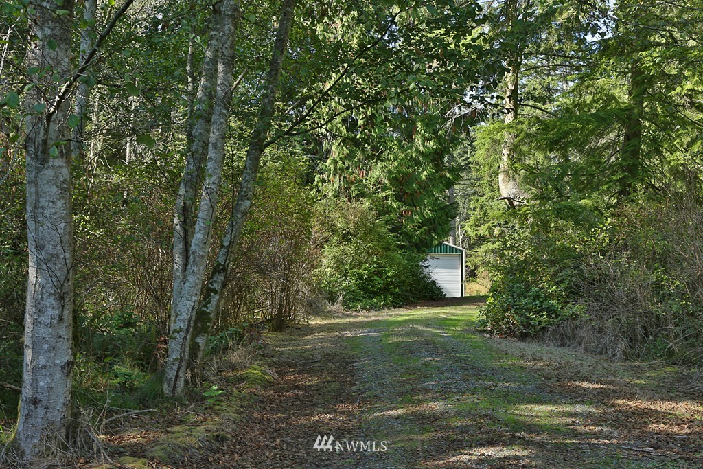 2470 North Bluff Road Greenbank, WA 98253 - Photo 3 of 14 Gallery Image 3
