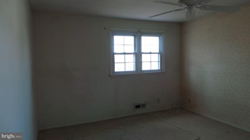 417 Madingley Road Linthicum, MD 21090 - Photo 16 of 19 Interior (General)
