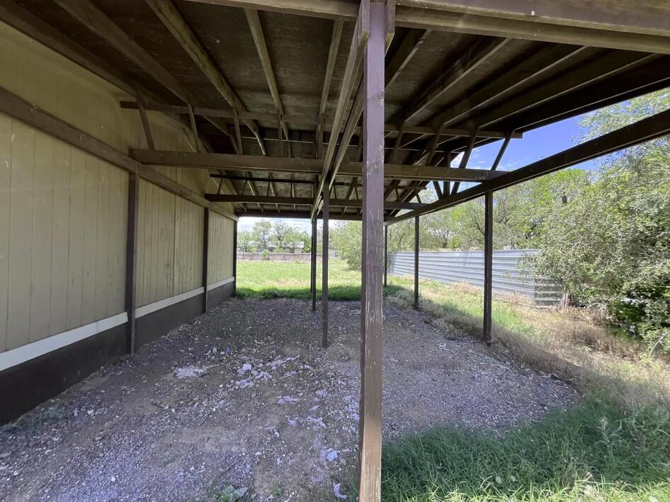 107 Grant Street Smyer, TX 79367 - Photo 4 of 22 a view of back yard