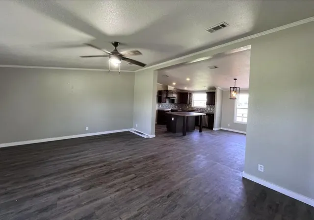 $149,999 | 107 Grant Street, Smyer, TX 79367