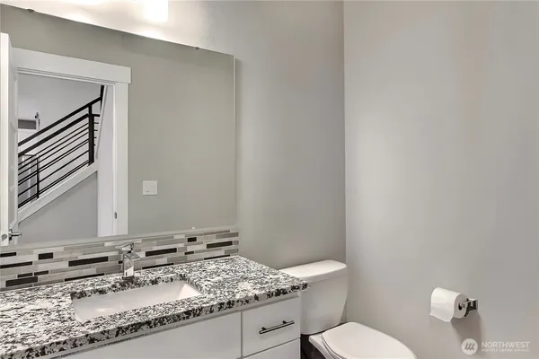 $925,000 | 6610 232nd Avenue East, Buckley, WA 98321