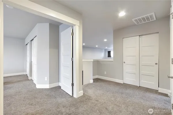 $925,000 | 6610 232nd Avenue East, Buckley, WA 98321