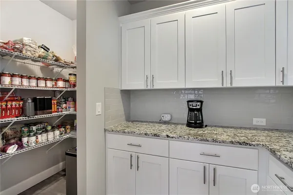 $925,000 | 6610 232nd Avenue East, Buckley, WA 98321