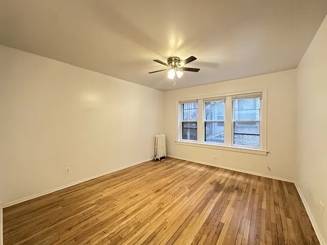 $1,300 | 7149 South Constance Avenue, Unit 1E, Chicago, IL 60649
