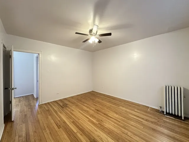 $1,300 | 7149 South Constance Avenue, Unit 1E, Chicago, IL 60649