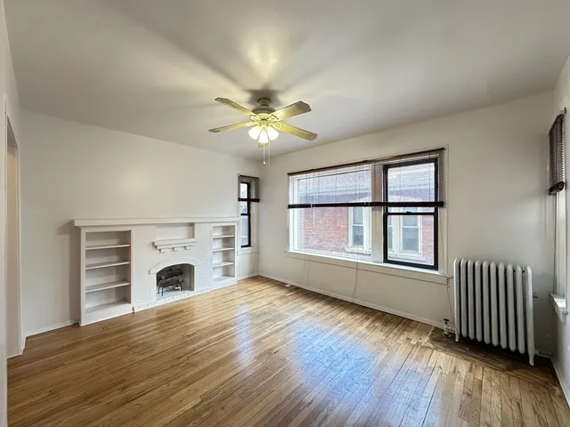 $1,300 | 7149 South Constance Avenue, Unit 1E, Chicago, IL 60649