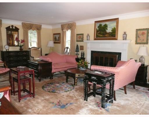 217 Dilworth Road Bell Acres, PA 15143 - Photo 2 of 17 Living Room. The twenty-five foot living room has a rag-rolled finish, crown molding and hardwood flooring