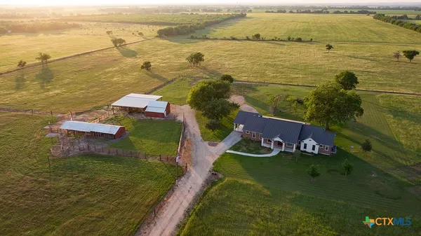 $999,000 | 2420 Bolton Road, Marion, TX 78124