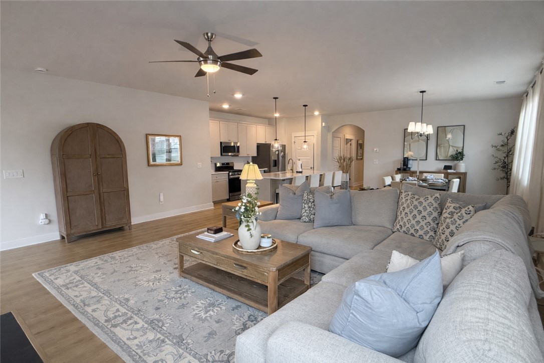 136 Laurel Oak Drive Anderson, SC 29621 - Photo 2 of 28